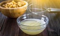 aquafaba-chickpea-liquid-by-detry26-fotolia.jpg