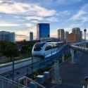 las-vegas-monorail-arriving.jpg