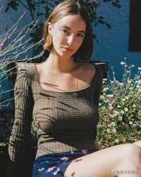 amelie-manzoli-v0-o5k0zwlk8yrc1.jpg