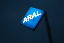 aral-diamant-bei-nacht.jpg